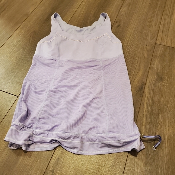 Lululemon tank with cinch hip pull - Picture 4 of 4